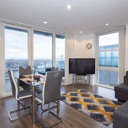 Stylish Mediacity 2Bed, Sleeps 6, Amazing Views Manchester Ngoại thất bức ảnh