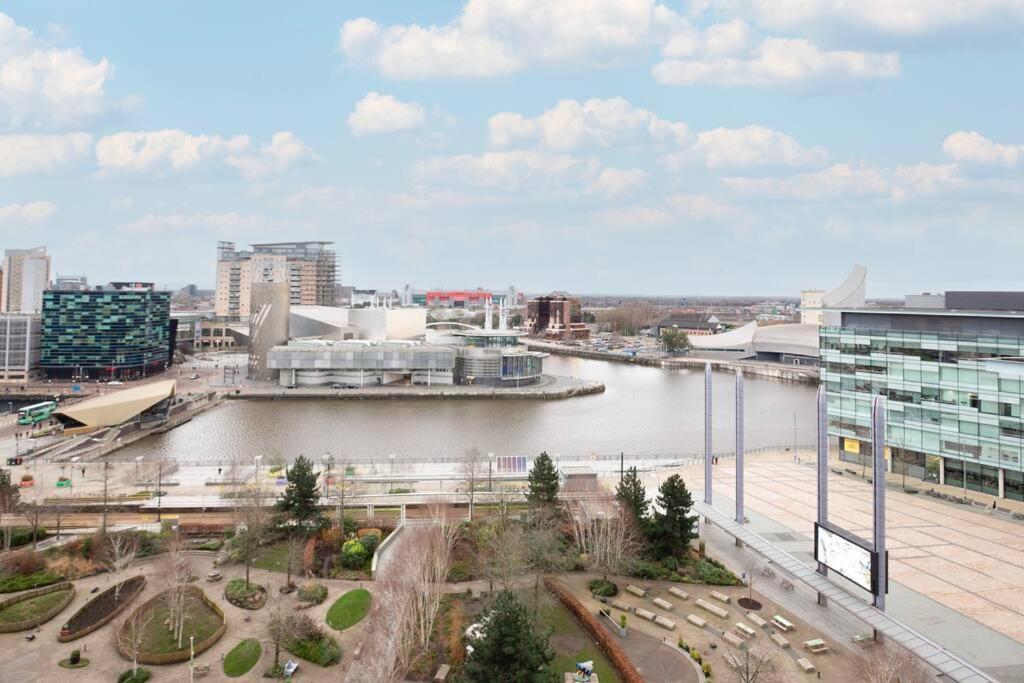 Stylish Mediacity 2Bed, Sleeps 6, Amazing Views Manchester Ngoại thất bức ảnh